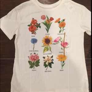 Flower graphic tee